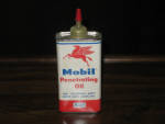 Mobil Handy Oil, 4 oz, 2 transition logos, FULL, $48.